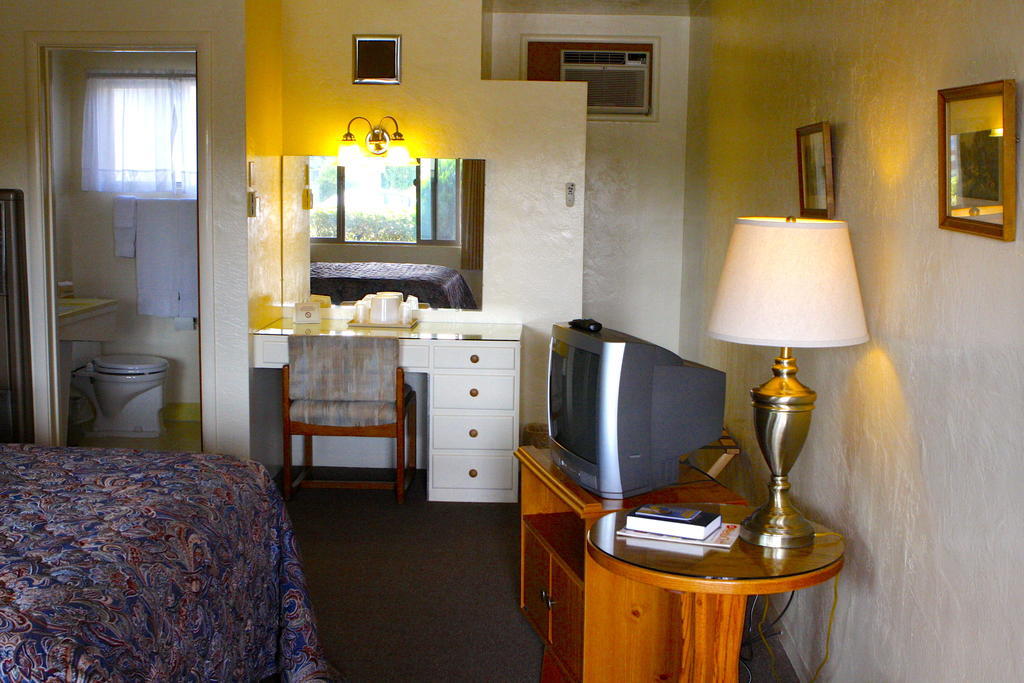 Melody Ranch Motel Paso Robles Room photo