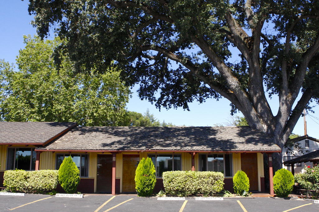 Melody Ranch Motel Paso Robles Exterior photo