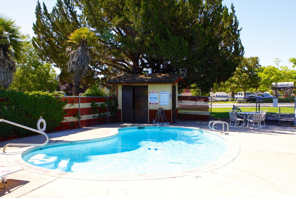 Melody Ranch Motel Paso Robles Exterior photo