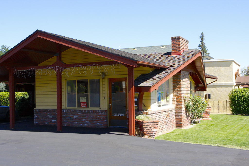 Melody Ranch Motel Paso Robles Exterior photo